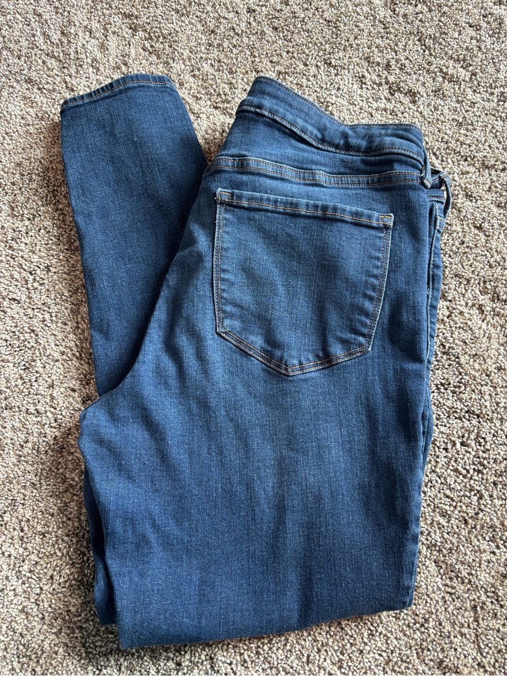 Old Navy Women's Skinny Jeans - Medium Blue Wash